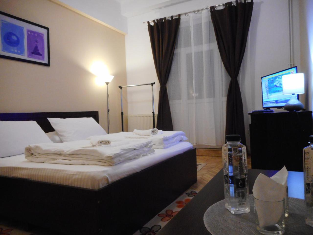 Hotel Holiday Victoria Вікторія Екстер'єр фото