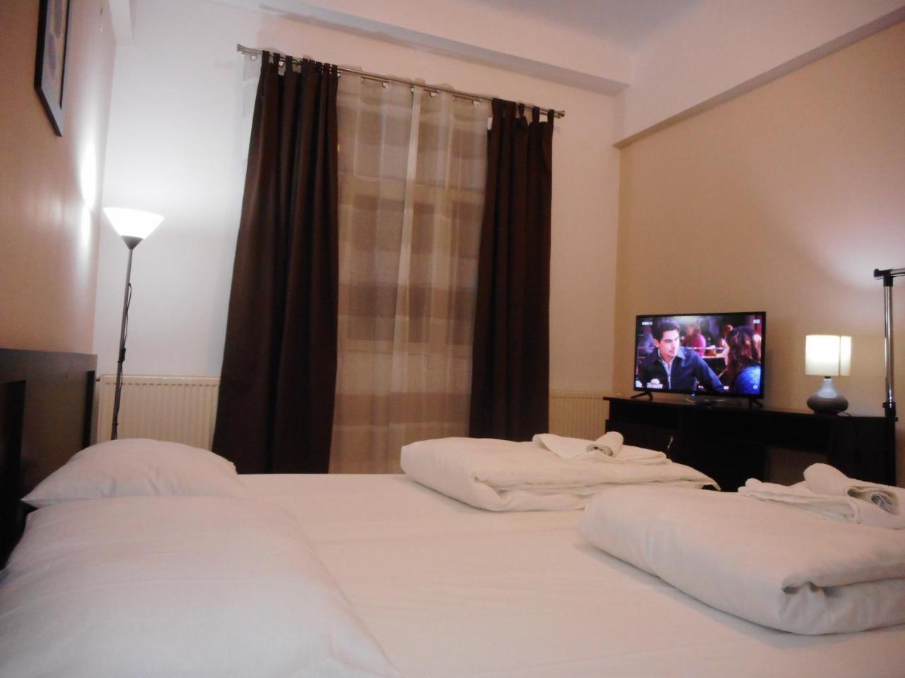Hotel Holiday Victoria Вікторія Екстер'єр фото